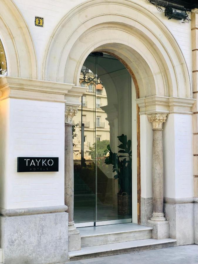 Hotel Tayko Sevilla Екстер'єр фото